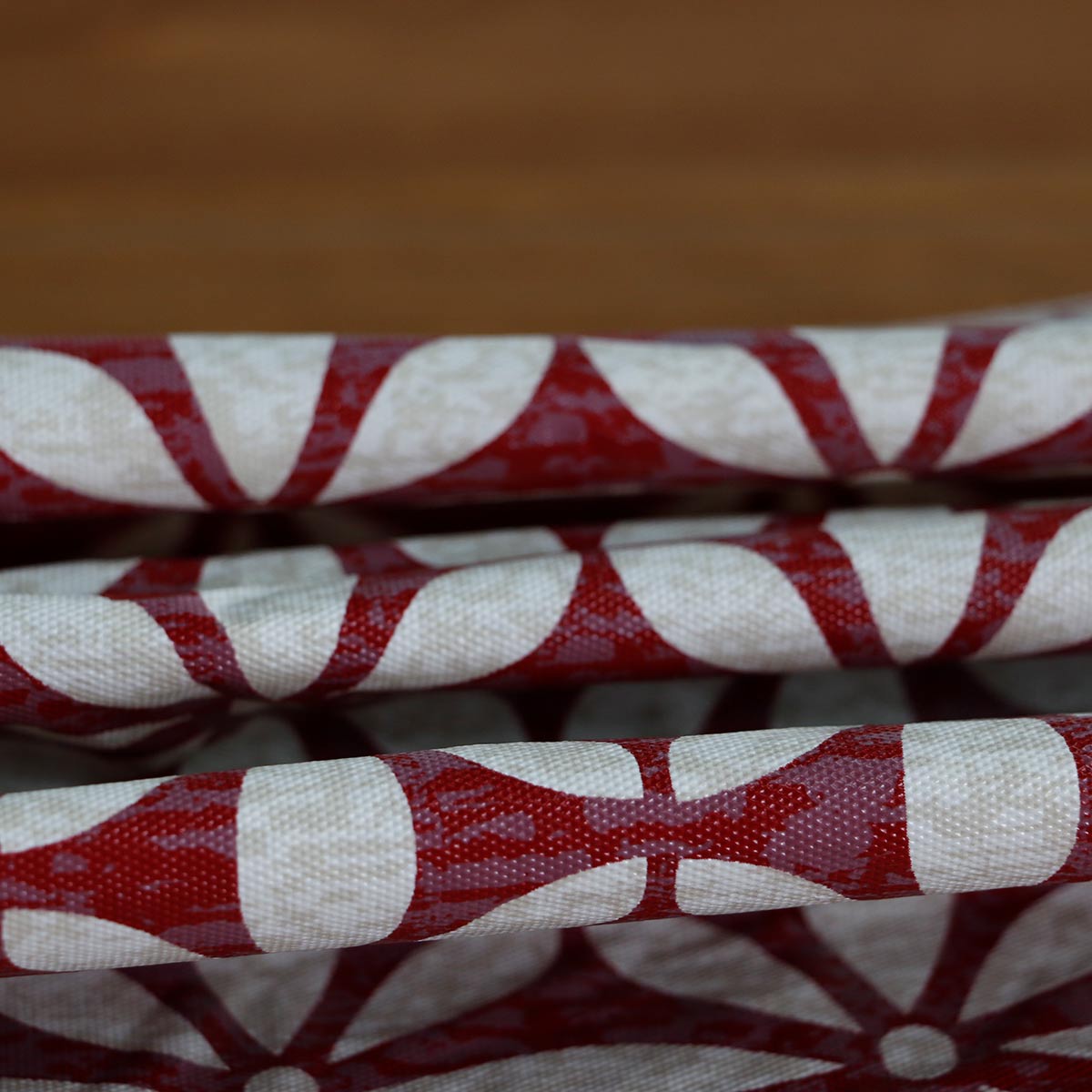 Elegant Red Pattern Tablecloth