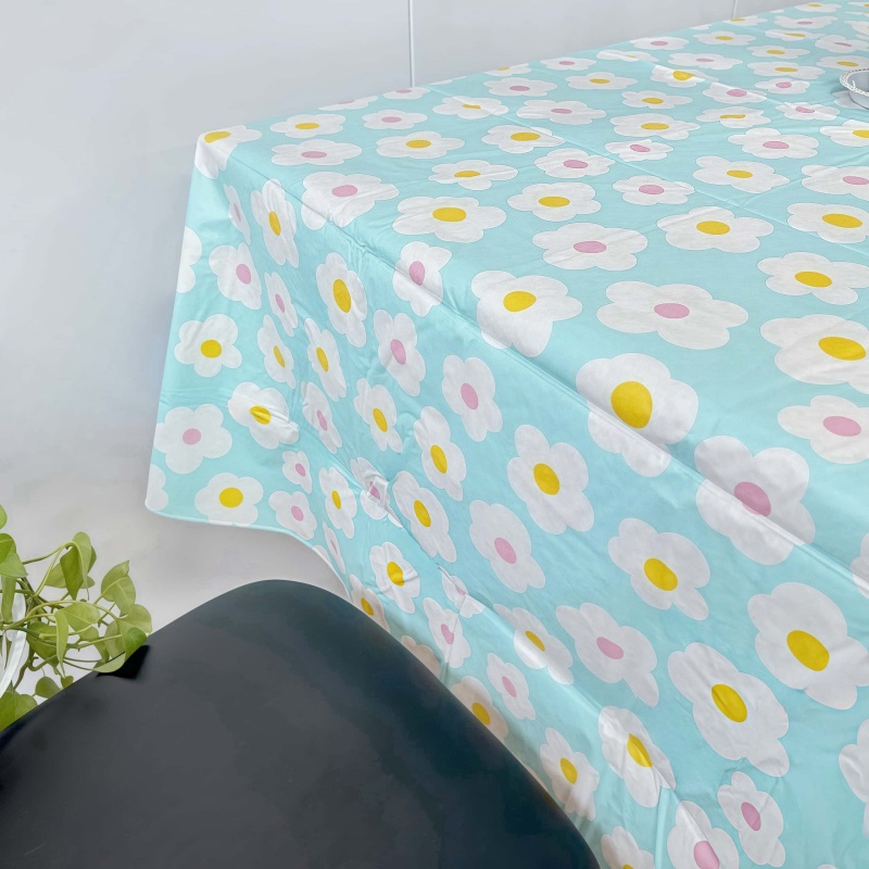 Daisy Pattern Vinyl Tablecloth